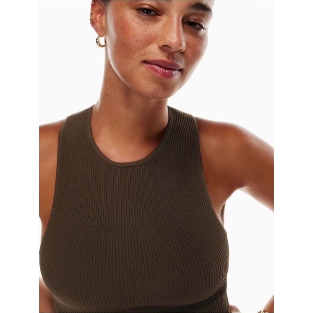 ❤️🔥Aritzia - Coffee Bean Sculpt Knit High-Neck Tank - XL